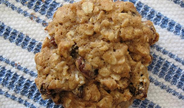 Healthy Pumpkin Cookies Applesauce
 Pumpkin Pucks – Cooking to be Clever