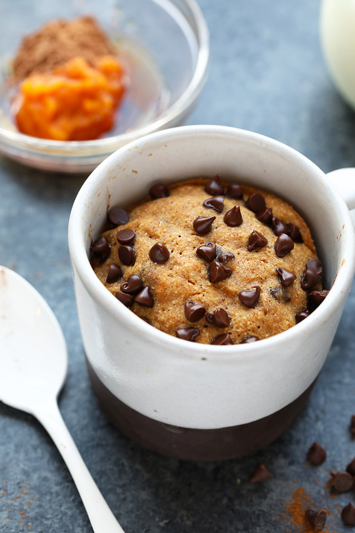 Healthy Pumpkin Mug Cake
 This Single Serve Healthy Pumpkin Mug Cake with Chocolate