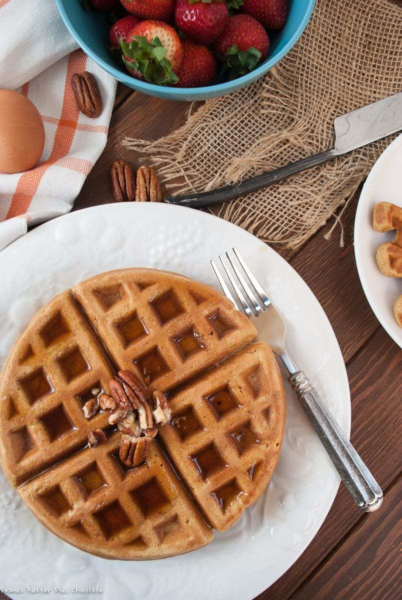 Healthy Pumpkin Waffles
 healthy pumpkin waffles