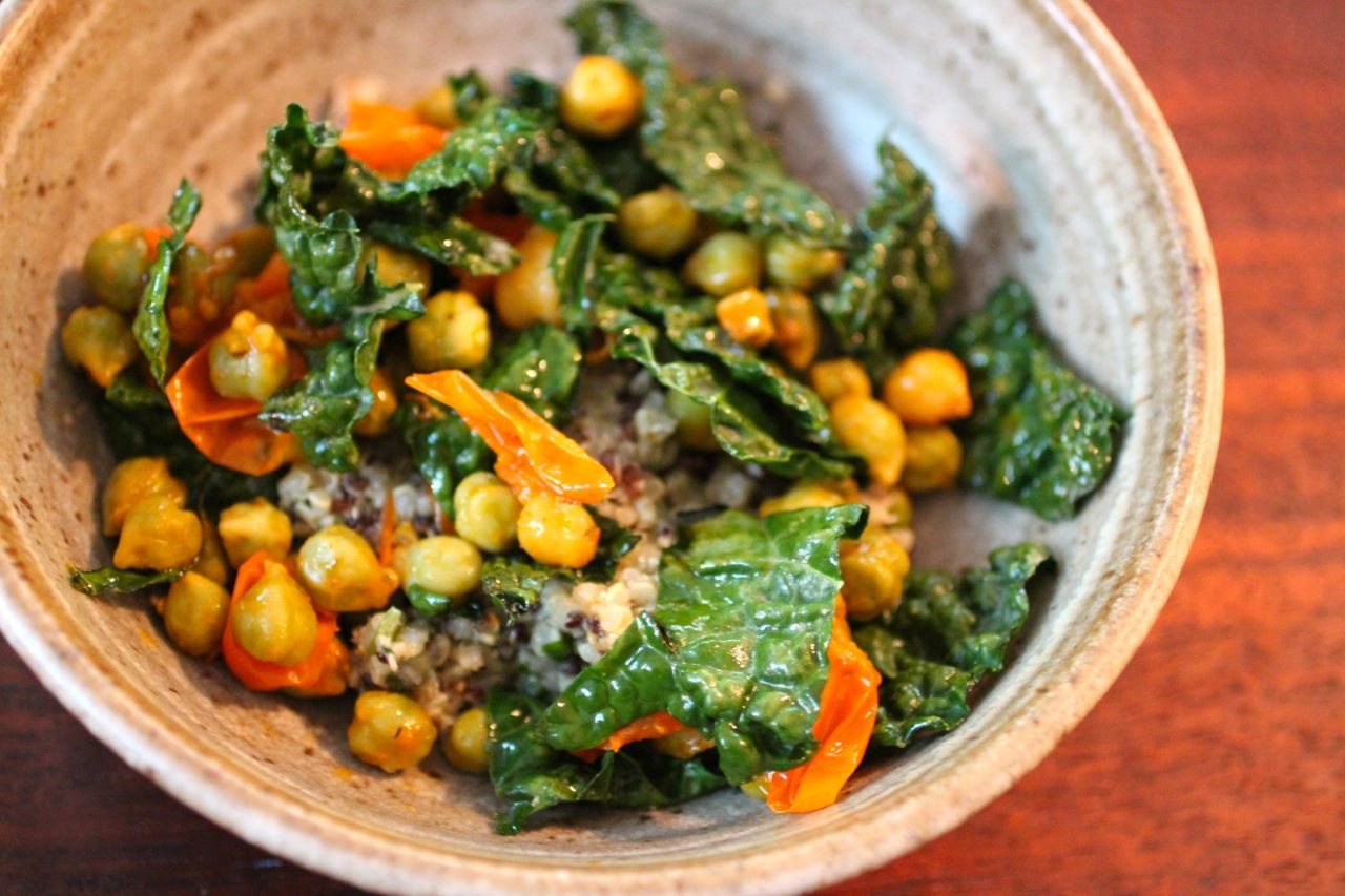 Healthy Recipes With Kale
 [Recipe] How to Make Vegan Fresh Kale Pesto Quinoa and