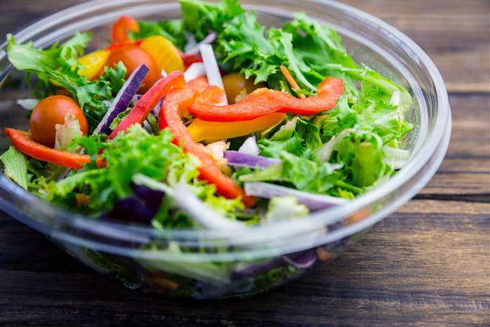 Healthy Salads To Eat
 How to order a healthy salad 8 smart tips for what to eat