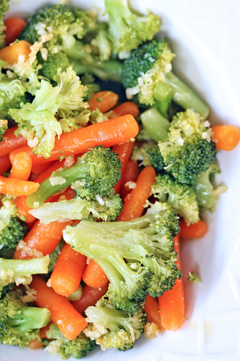 Healthy Sauces For Vegetables
 Steamed Broccoli and Carrots with Garlic and Olive Oil