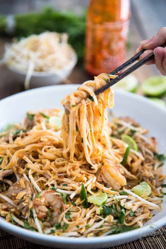 Healthy Shrimp Pad Thai Recipe
 whole30 shrimp pad thai