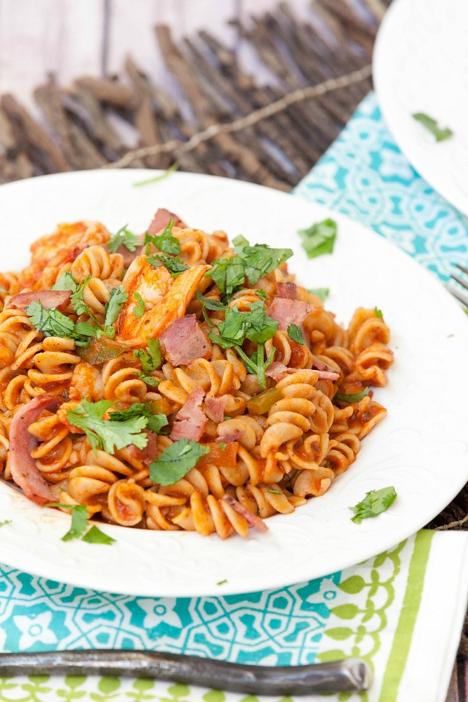 Healthy Shrimp Pasta
 Shrimp and Grits Style Pasta Food Done Light