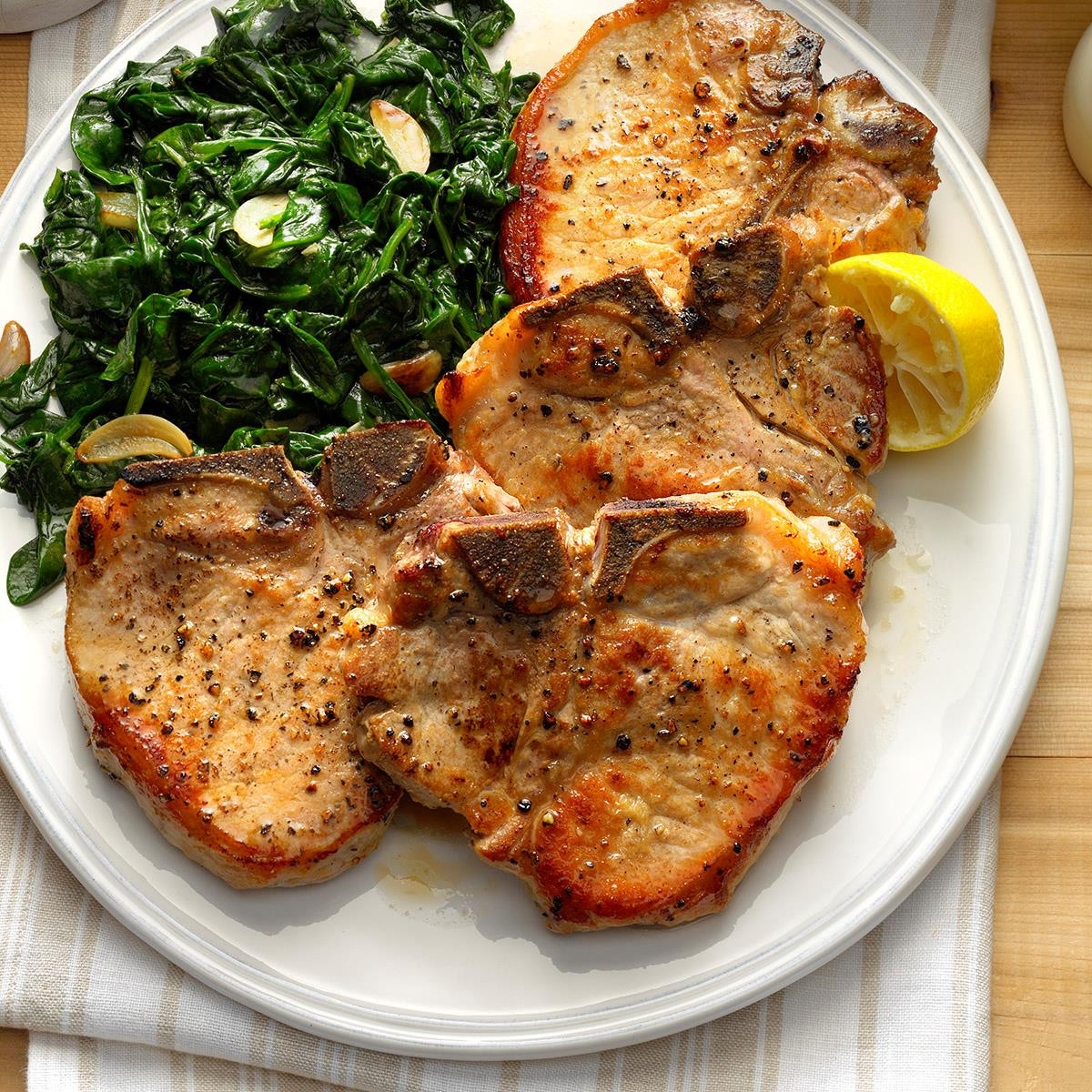 Healthy Sides For Pork Chops
 Sauteed Pork Chops with Garlic Spinach Recipe