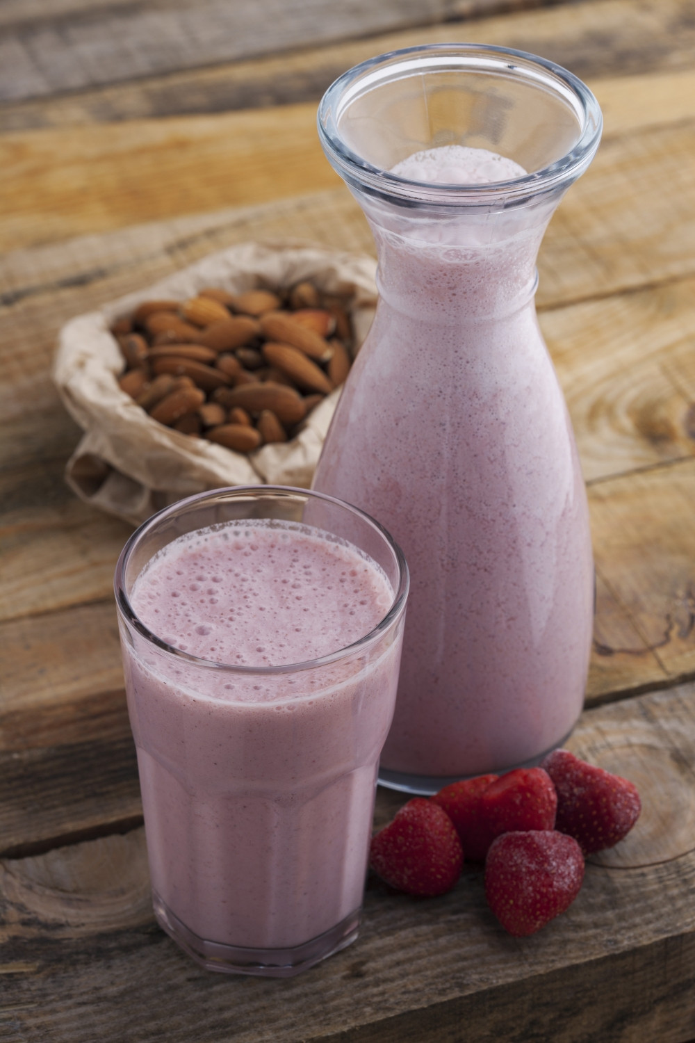 Healthy Smoothies With Almond Milk
 Strawberry Mango and Almond Smoothie All Nutribullet Recipes