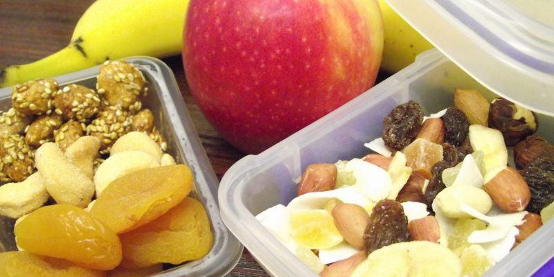 Healthy Snacks For Athletes Between Games
 8 Healthy Snacks for Athletes on the Go