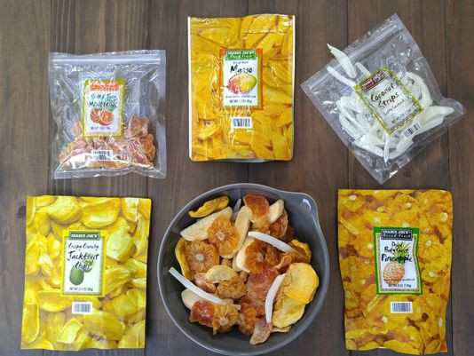 Healthy Snacks For International Flights
 10 tasty snacks you can bring on the plane