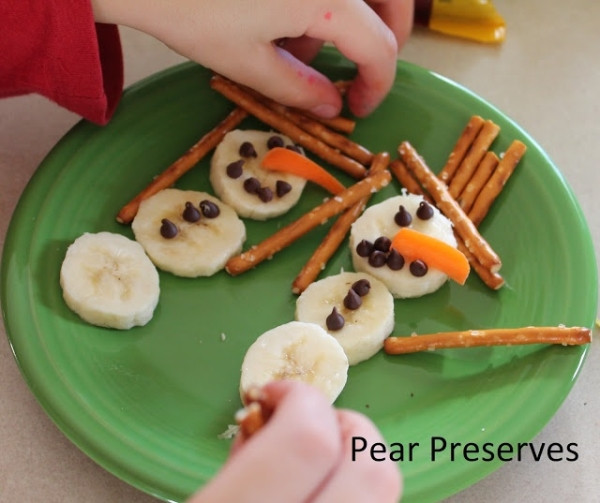 Healthy Snacks Kids Can Make
 A healthy yummy and fun Christmas snack kids can make