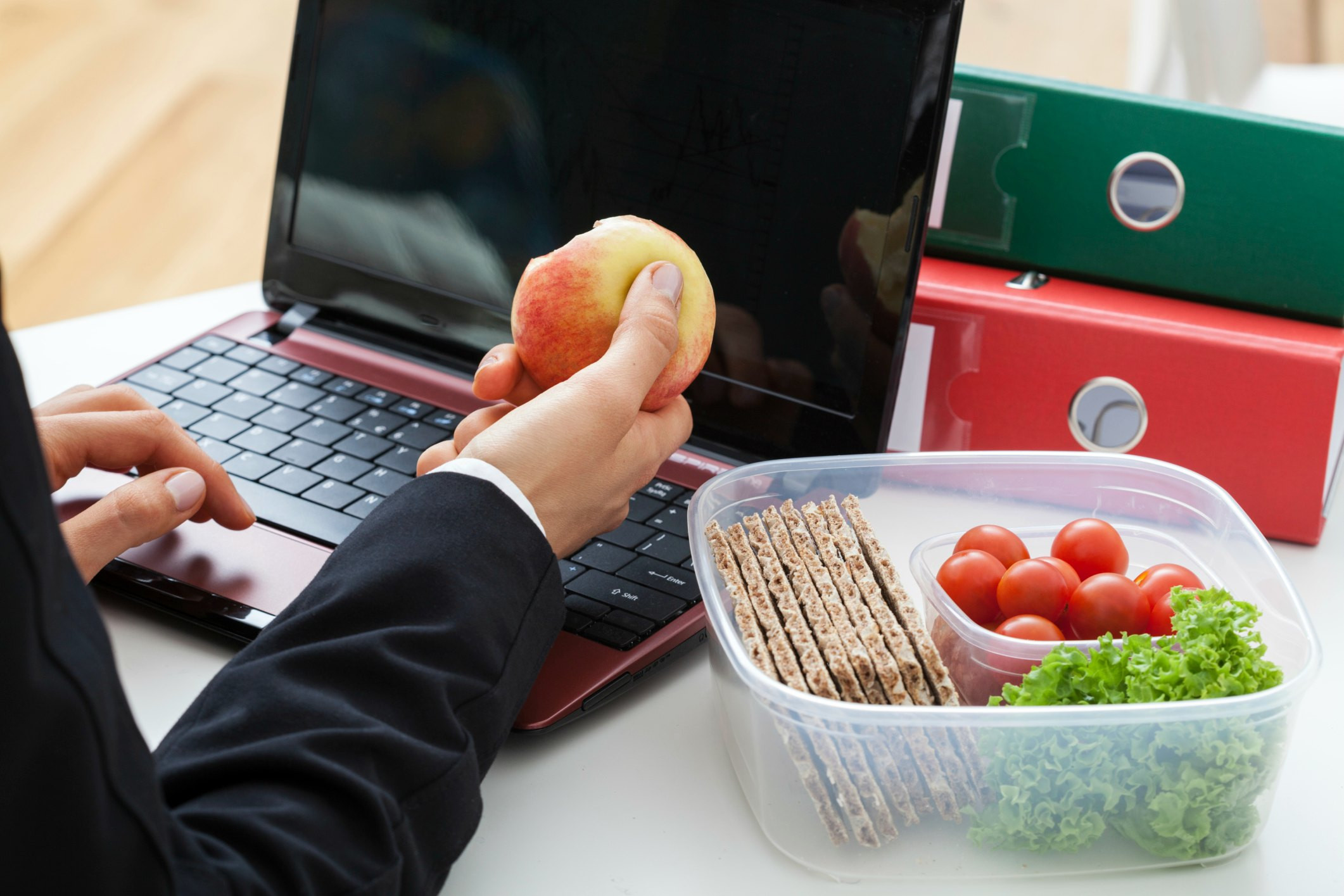Healthy Snacks To Eat At Work
 5 STEPS TO A HEALTHY WORK LUNCH The NORTHSIDER