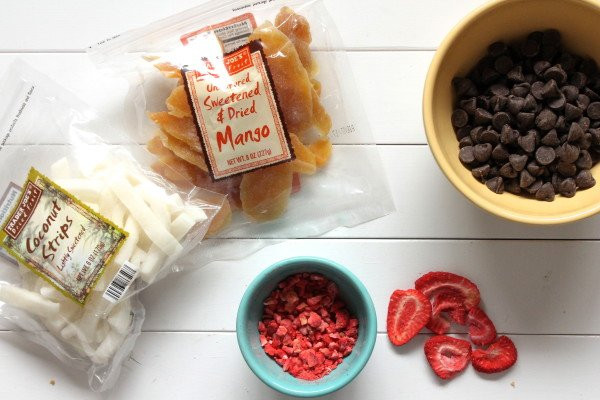 Healthy Snacks To Keep At Work
 Healthy Snacks To Keep At Your Desk The Blissful Mind
