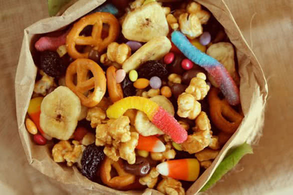 Healthy Snacks To Keep At Work
 5 Healthy Snacks To Keep At Work no Fridge Required