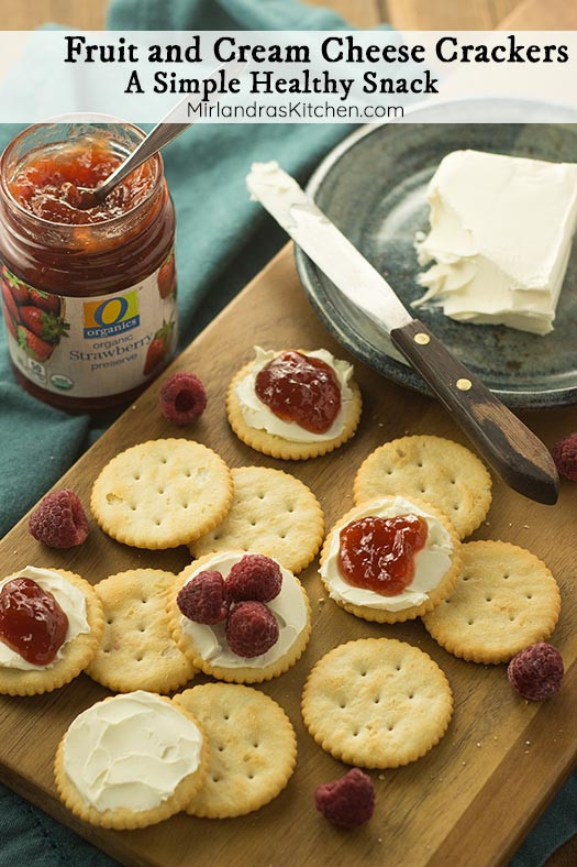 Healthy Snacks With Cream Cheese
 Fruit and Cream Cheese Crackers A Simple Healthy Snack