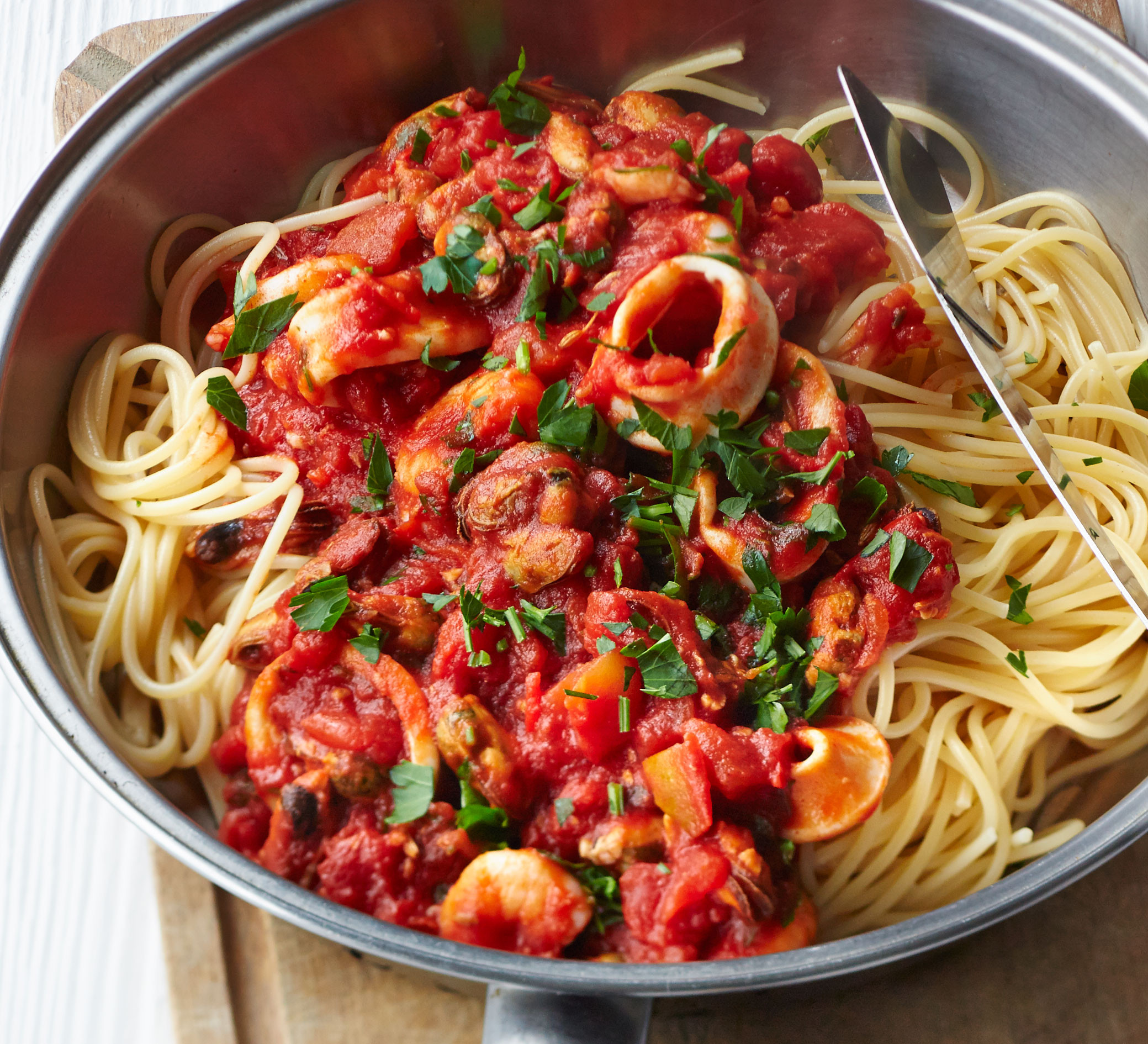 Healthy Spaghetti Noodles
 Spaghetti with smoky tomato & seafood sauce recipe