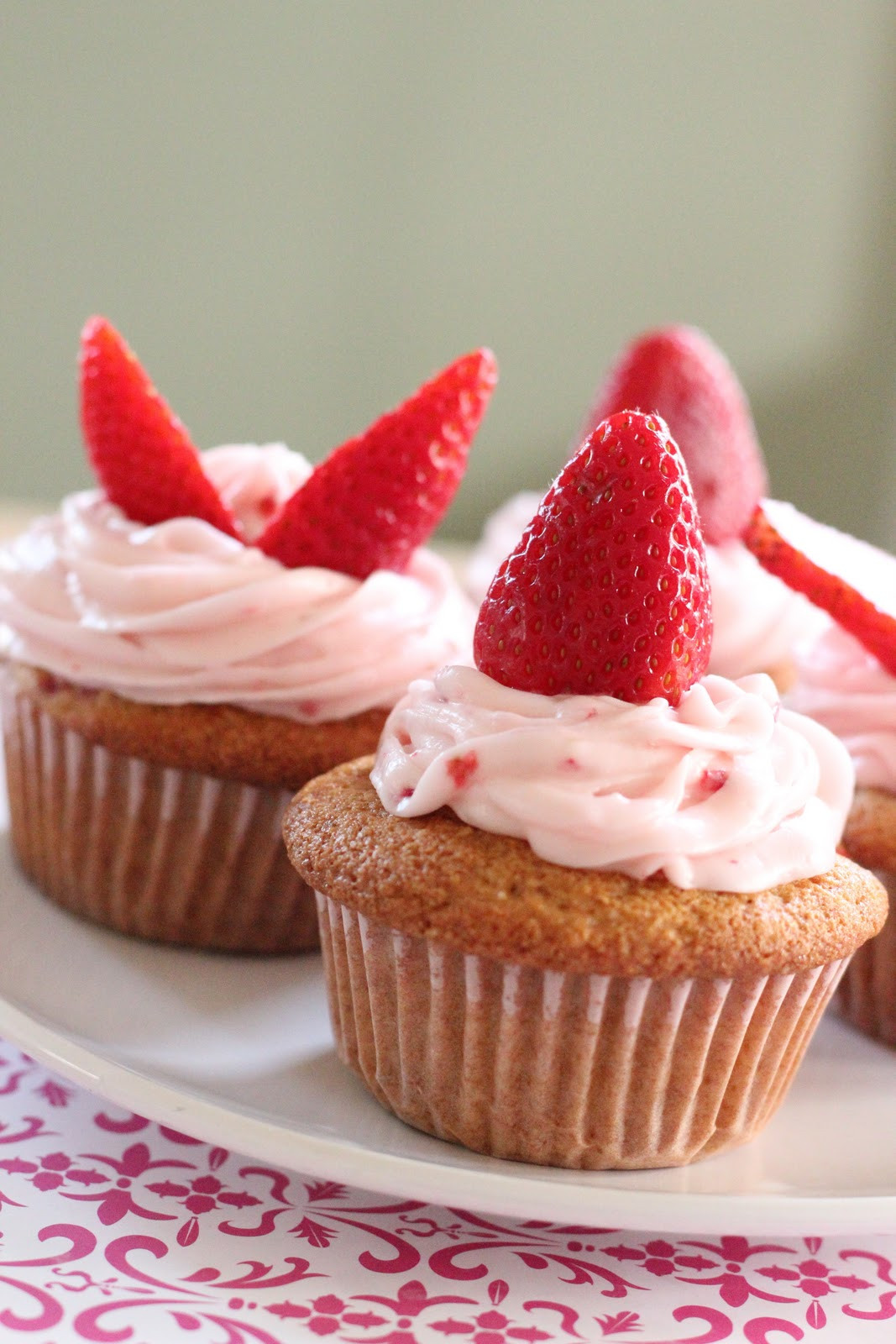 Healthy Strawberry Cupcakes
 Strawberry Cupcakes