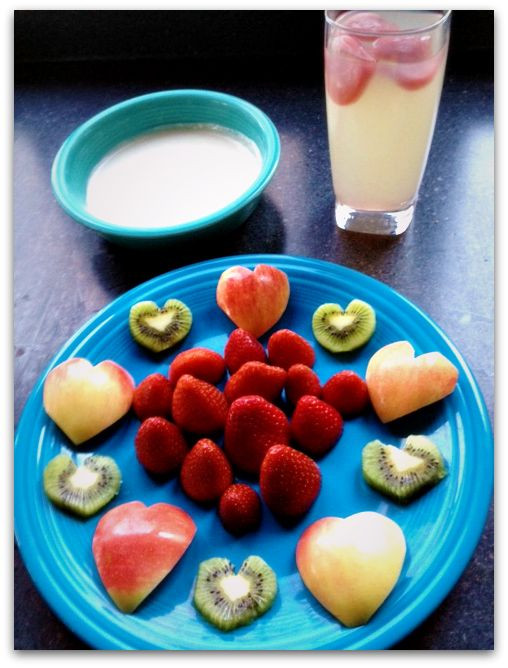 Healthy Valentine'S Day Snacks
 Easy Healthy Valentine s Day Snack plus Heavenly Dip Recipe