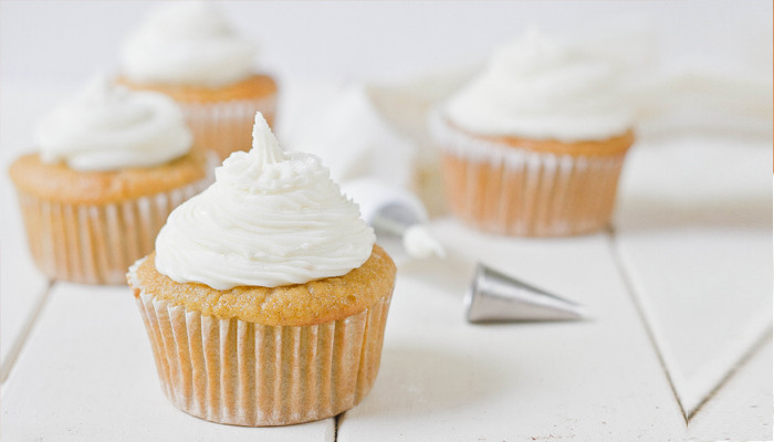 Healthy Vanilla Cupcakes
 6 Amazing desserts with 50 calories or less