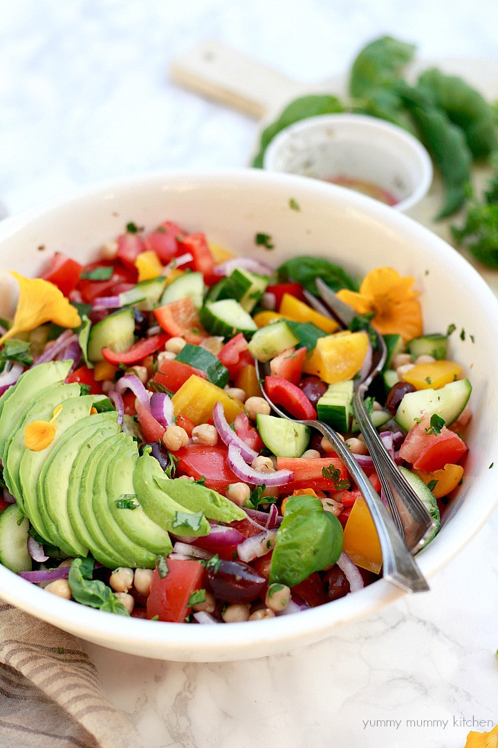 Healthy Vegan Salads
 Greek Salad with Chickpeas