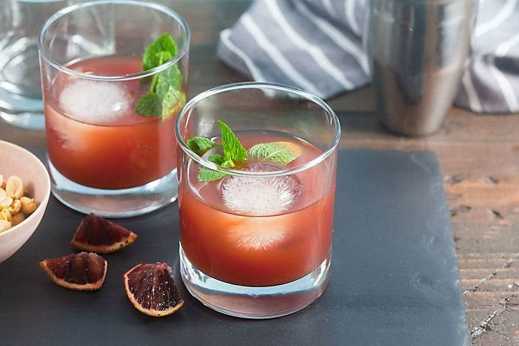 Healthy Whiskey Drinks
 Blood Orange Tea Whiskey Cocktails – Sweetened with