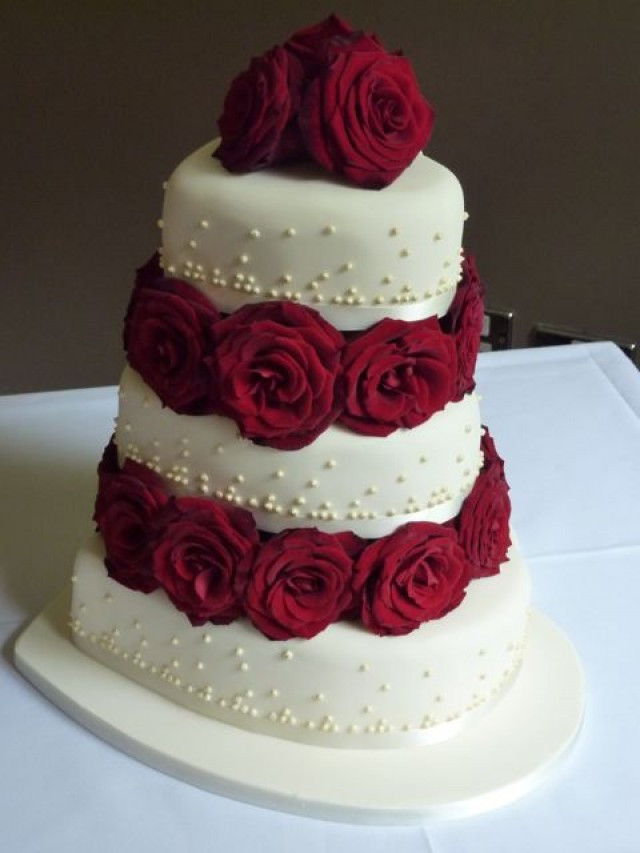 Heart Shape Wedding Cakes
 Heart Shaped “Lovely” Cakes for Wedding Reception