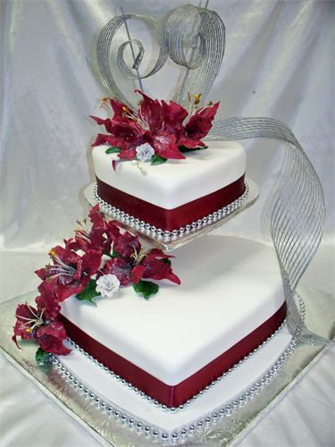 Heart Shape Wedding Cakes
 Heart Shaped “Lovely” Cakes for Wedding Reception