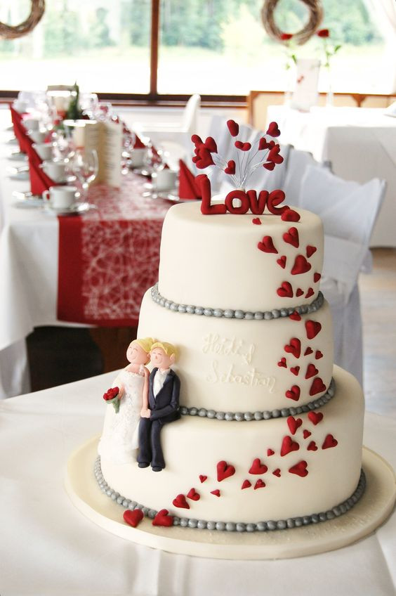Hearts Wedding Cakes
 25 Interestingly Unique Wedding Cake Ideas For Your Big Day