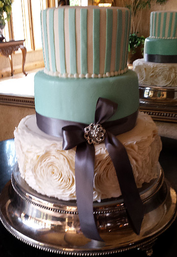 Heritage Wedding Cakes
 Fancy Turquoise Cake Wedding Cakes