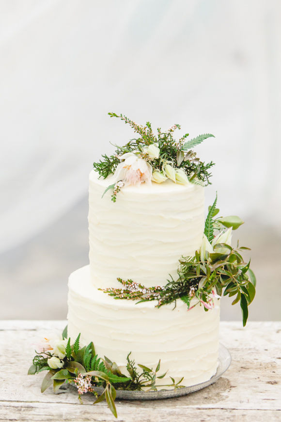 Hippie Wedding Cakes
 12 Spectacular Boho Wedding Cakes with a Southwest Vibe