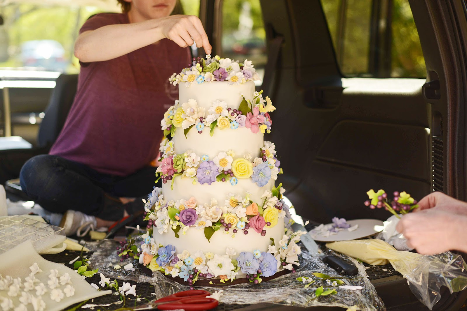 Hippie Wedding Cakes
 FORTY FOUR SUNSETS PAMELA LOVE HIPPIE WEDDING PERFECTION