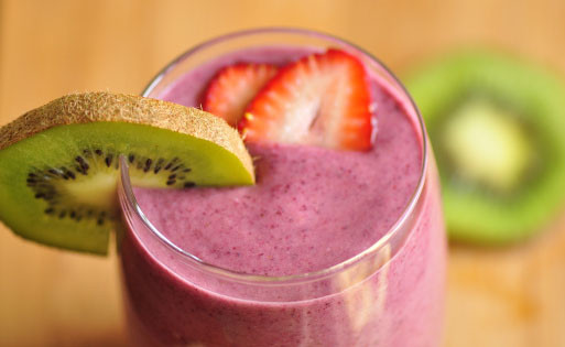 Homemade Fruit Smoothies Healthy
 A frozen fruit smoothie By Ruba