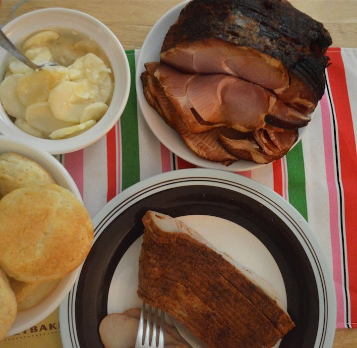 Honeybaked Ham Easter Dinner
 5 Easy Easter Dinner Tips with HoneyBaked Ham Style Island