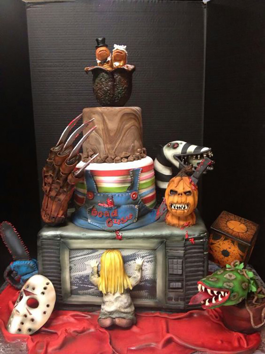 Horror Wedding Cakes
 23 Halloween Wedding Cakes