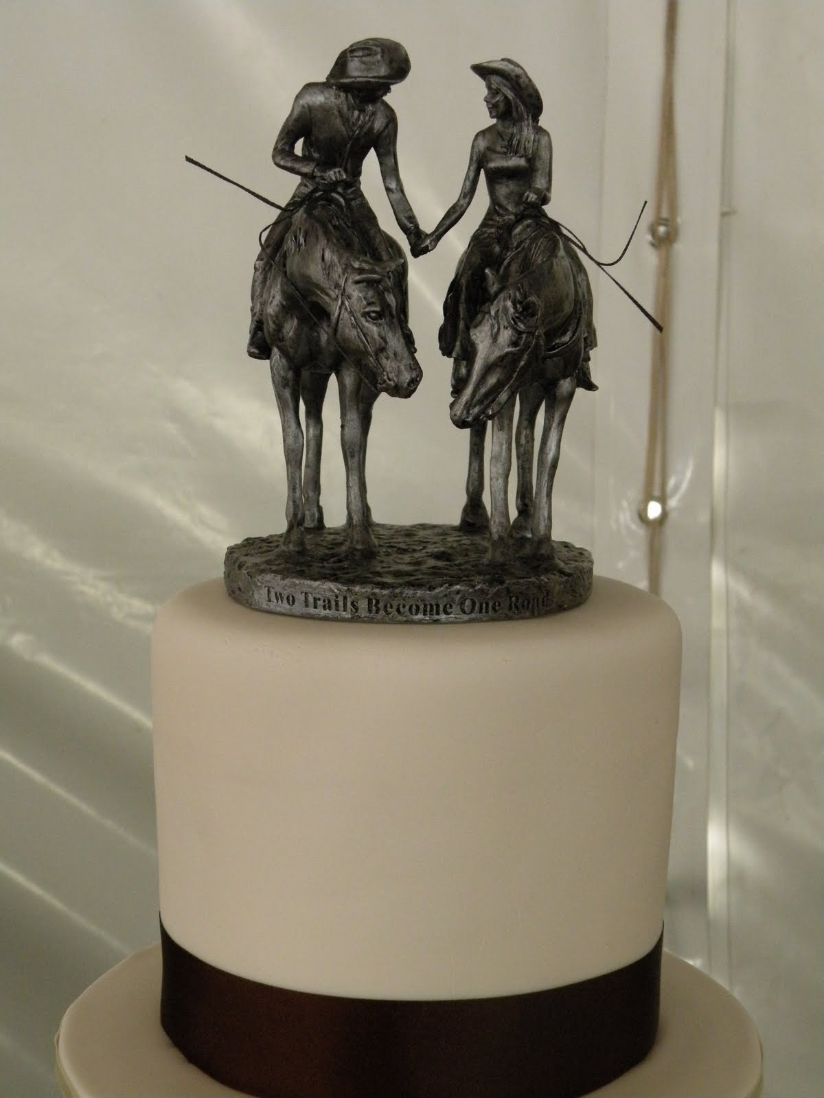 Horse Cake Toppers For Wedding Cakes
 Horse wedding cake toppers Include Your Love of Horses