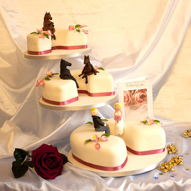 Horse Wedding Cakes
 Decor Ideas for Equestrian Themed Weddings Style Reins