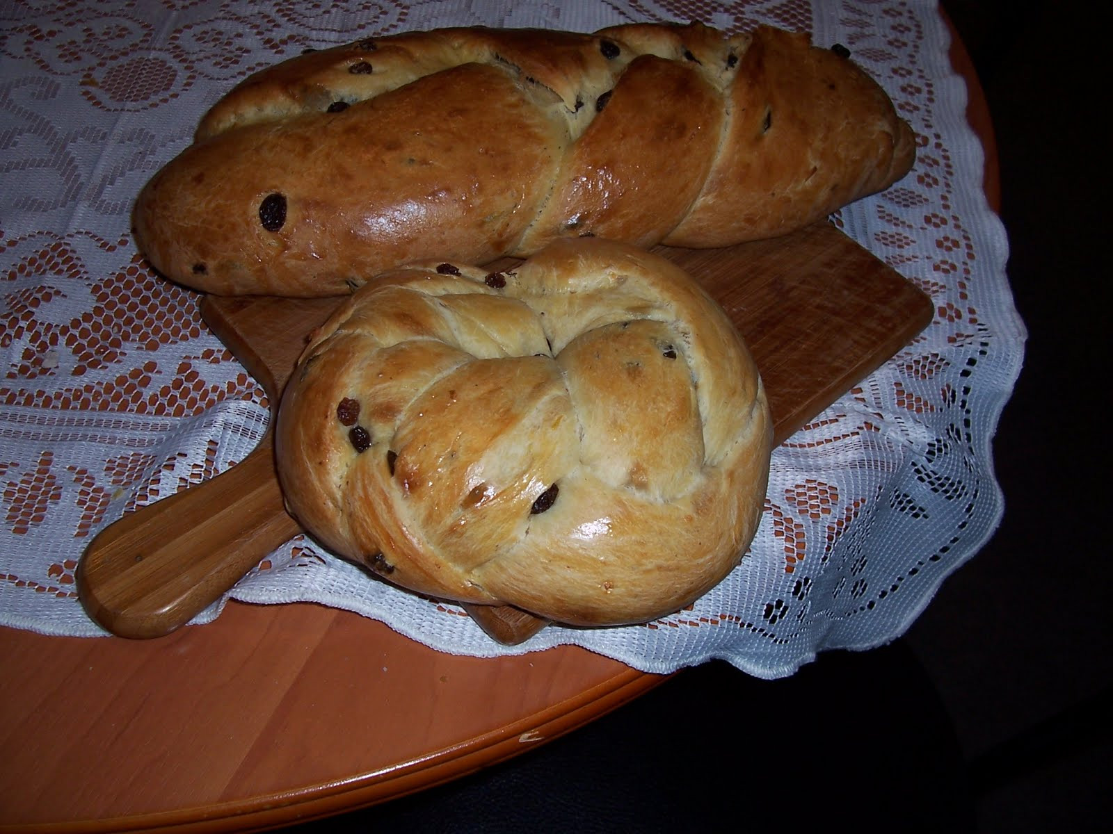 Hungarian Easter Bread
 52 loaves Fonott kalács Hungarian Easter Bread