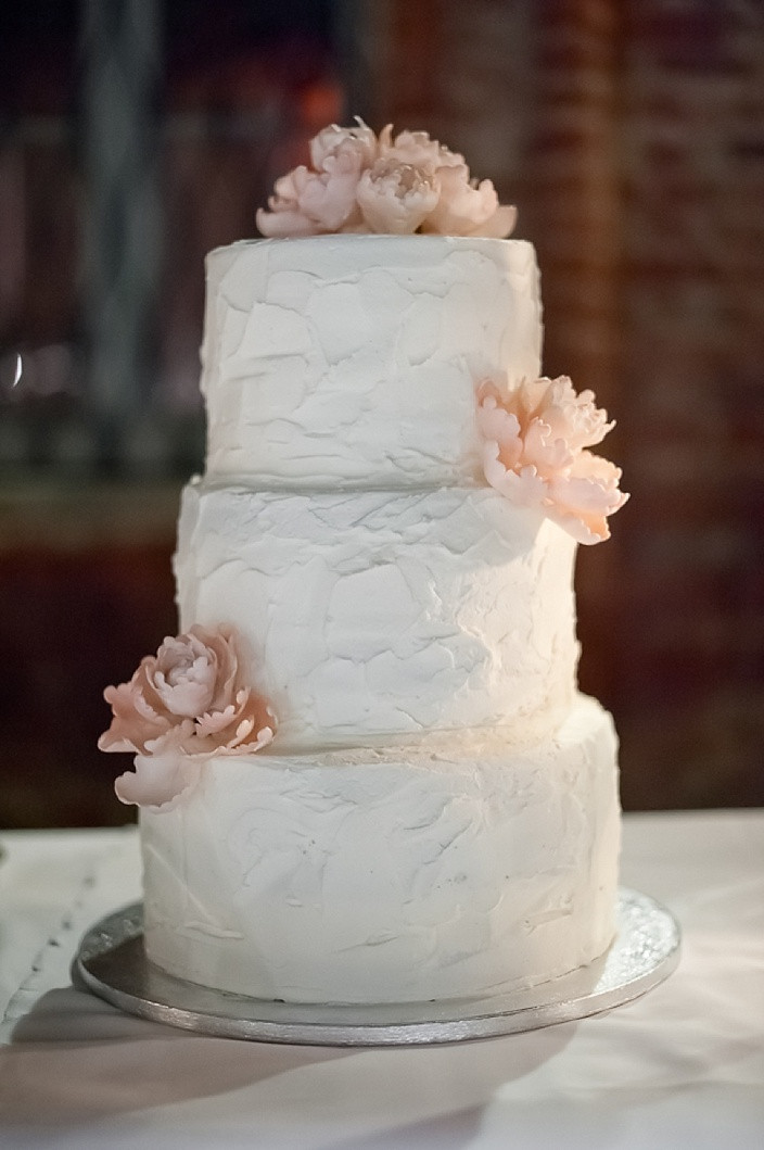 Hy Vee Wedding Cakes
 ILARIA ANDREA Laura Bravi Events