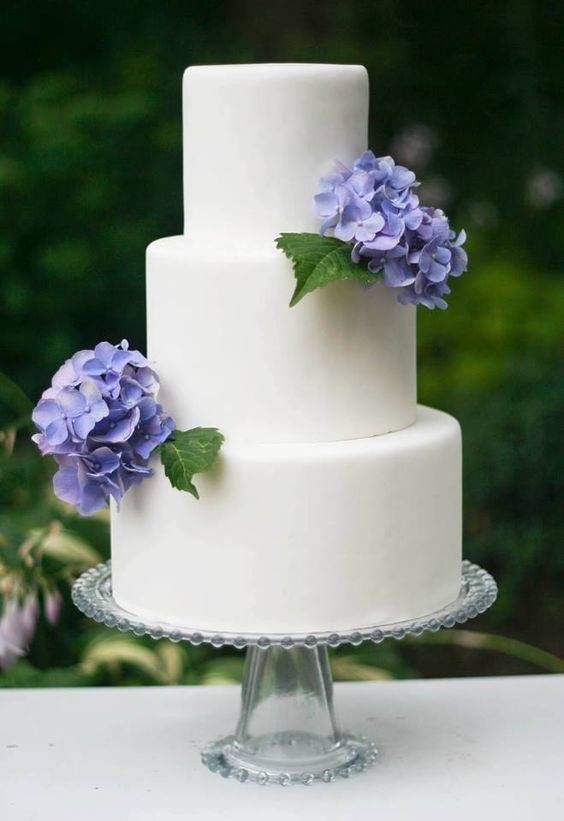 Hydrangeas Wedding Cakes
 10 Gorgeous Summer Wedding Cakes mywedding