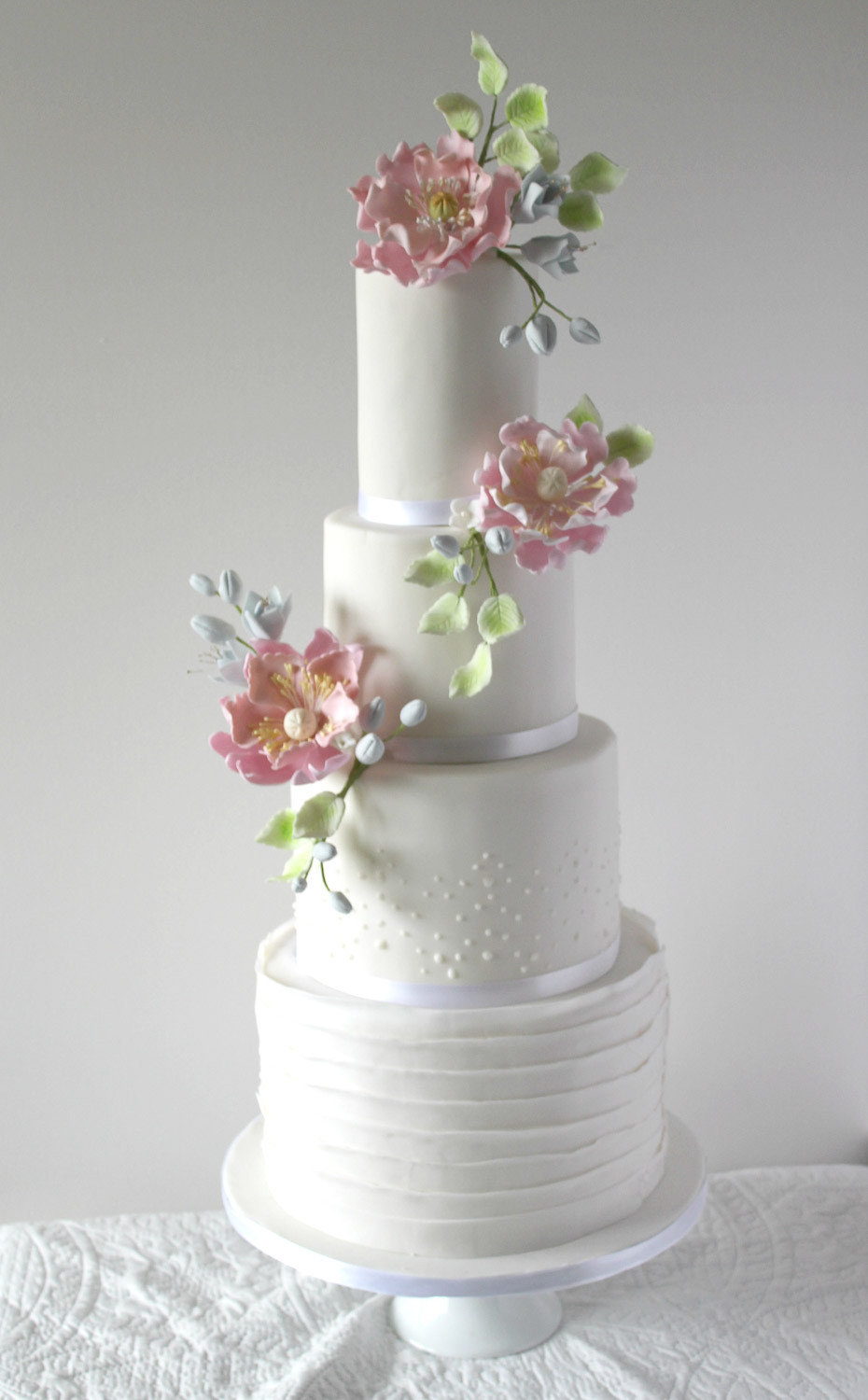 I Do Wedding Cakes
 Rosewood Wedding Cakes