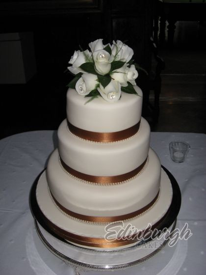 Iced Wedding Cakes
 Iced Wedding Cakes · Gallery · Edinburgh Cakes