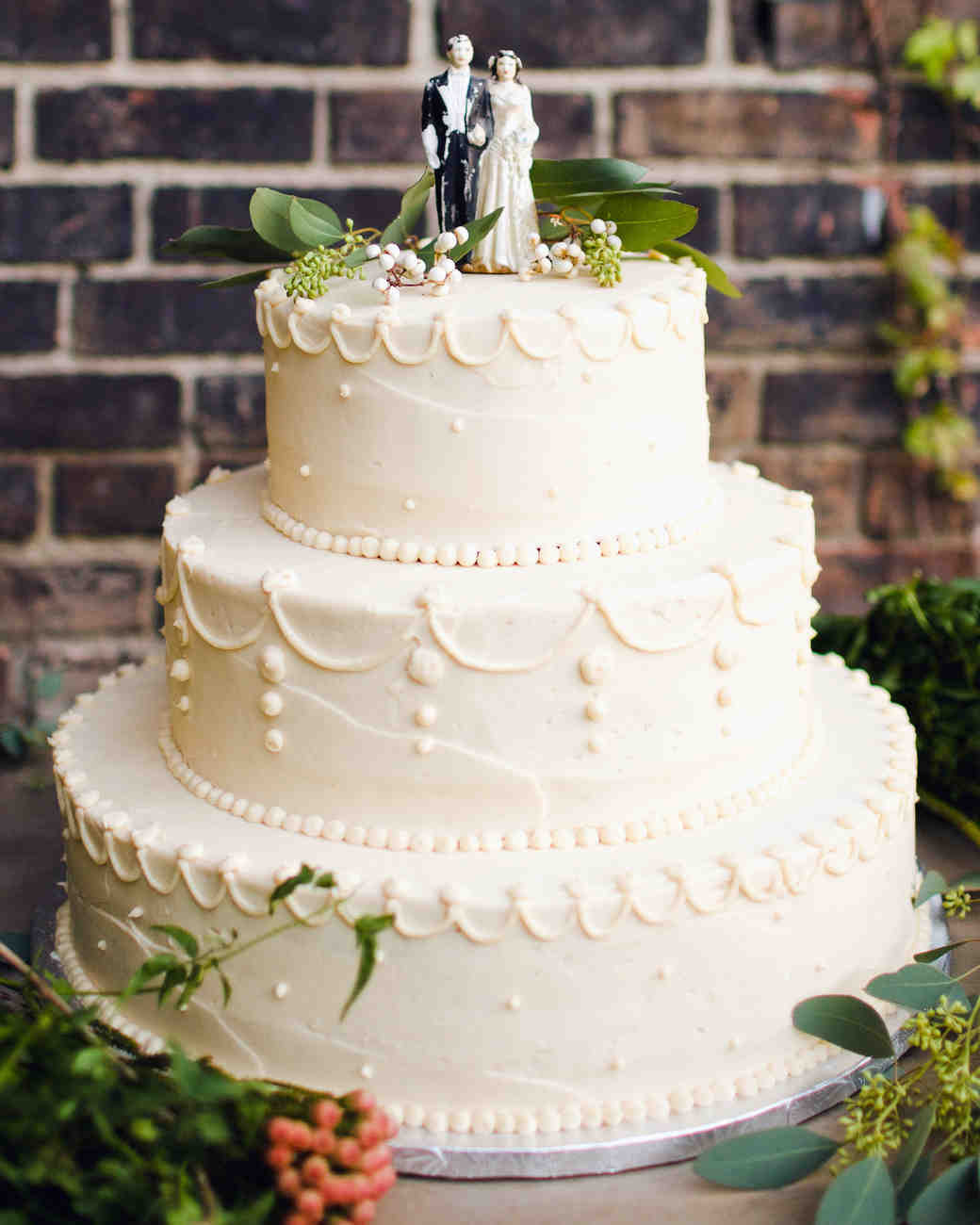 Images Wedding Cakes
 29 Wedding Cakes with Vintage Vibes