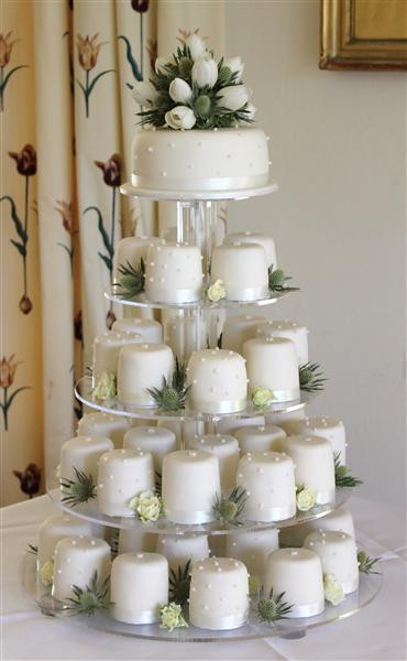 Individual Wedding Cakes
 Individual Mini Wedding Cakes