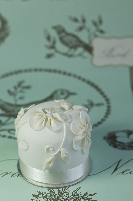 Individual Wedding Cakes
 Wedding Juliet Stallwood Cakes & Biscuits