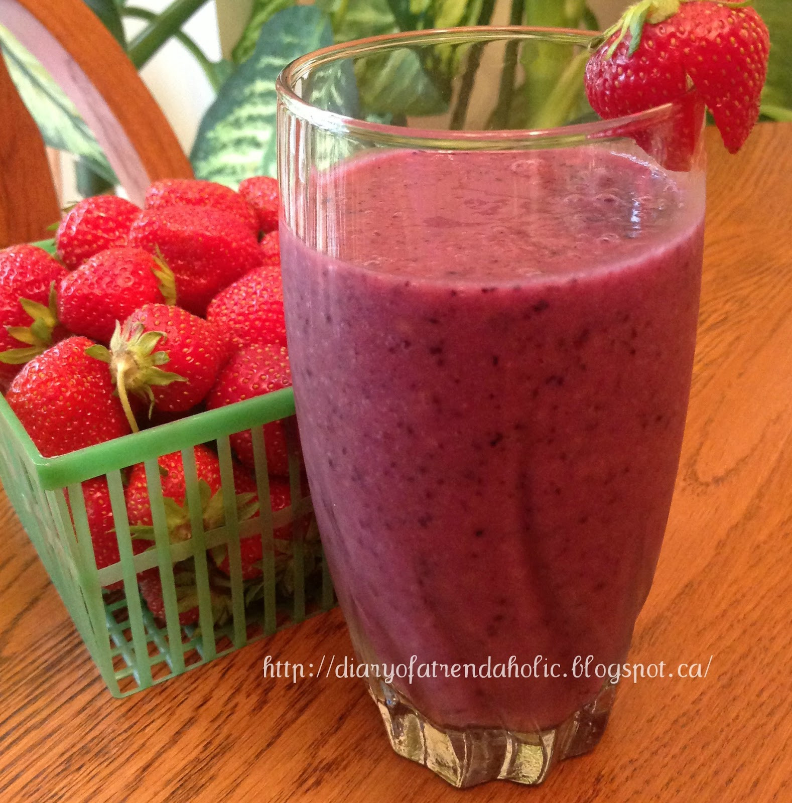 Ingredients For Healthy Fruit Smoothies
 Diary of a Trendaholic Fruit smoothie