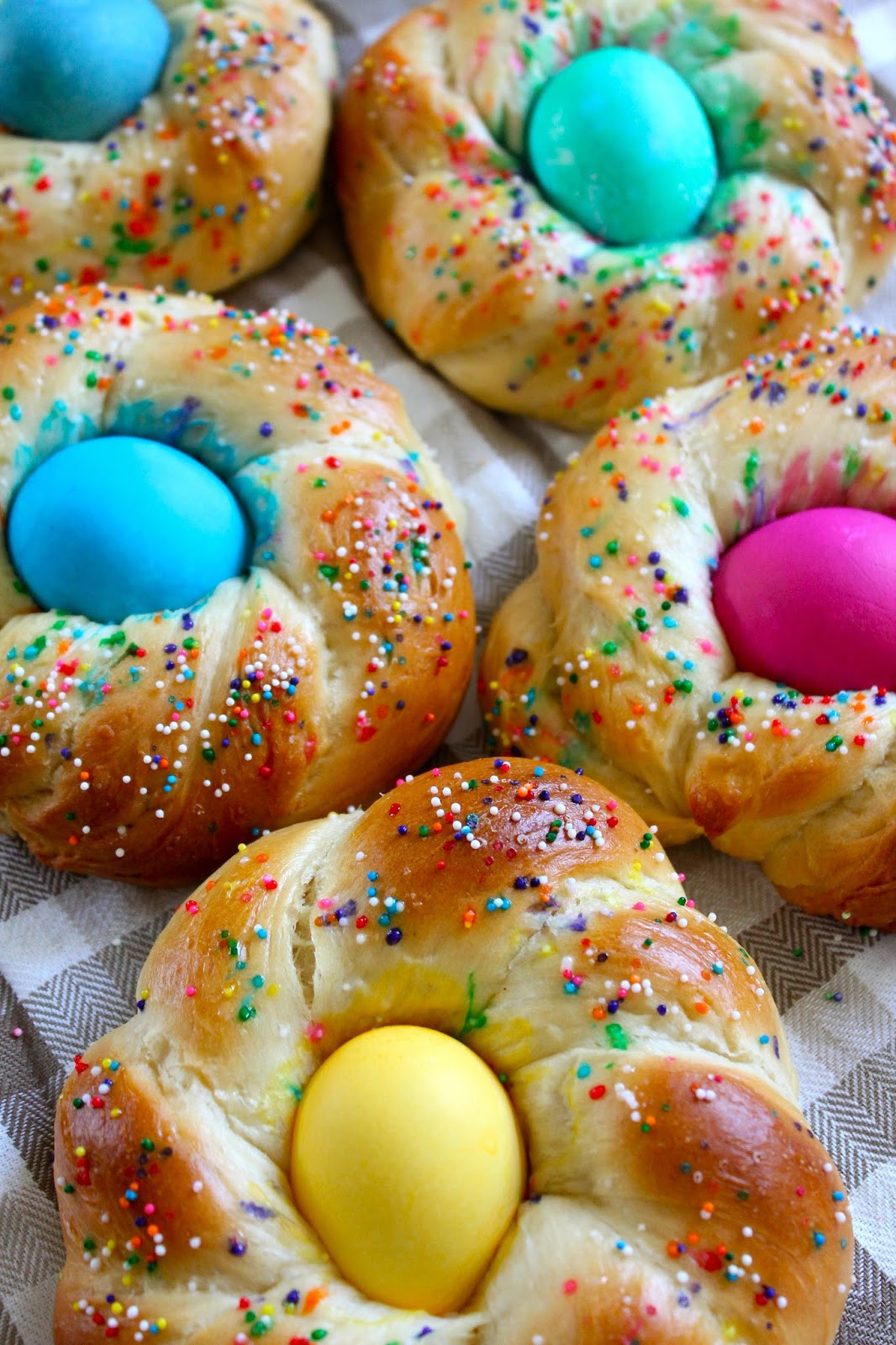 Italian Easter Bread With Eggs
 The Cultural Dish Recipe Italian Easter Egg Bread