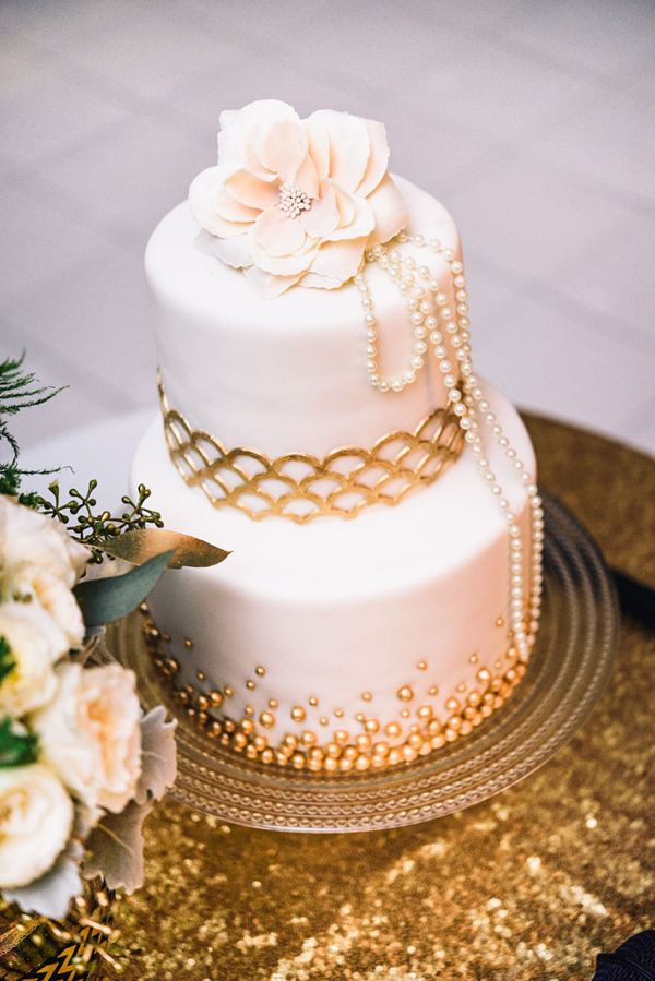 Ivory And Gold Wedding Cakes
 25 Fabulous Wedding Cake Ideas With Pearls