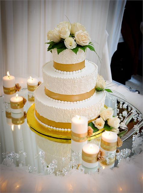 Ivory And Gold Wedding Cakes
 Ivory and Gold wedding cake