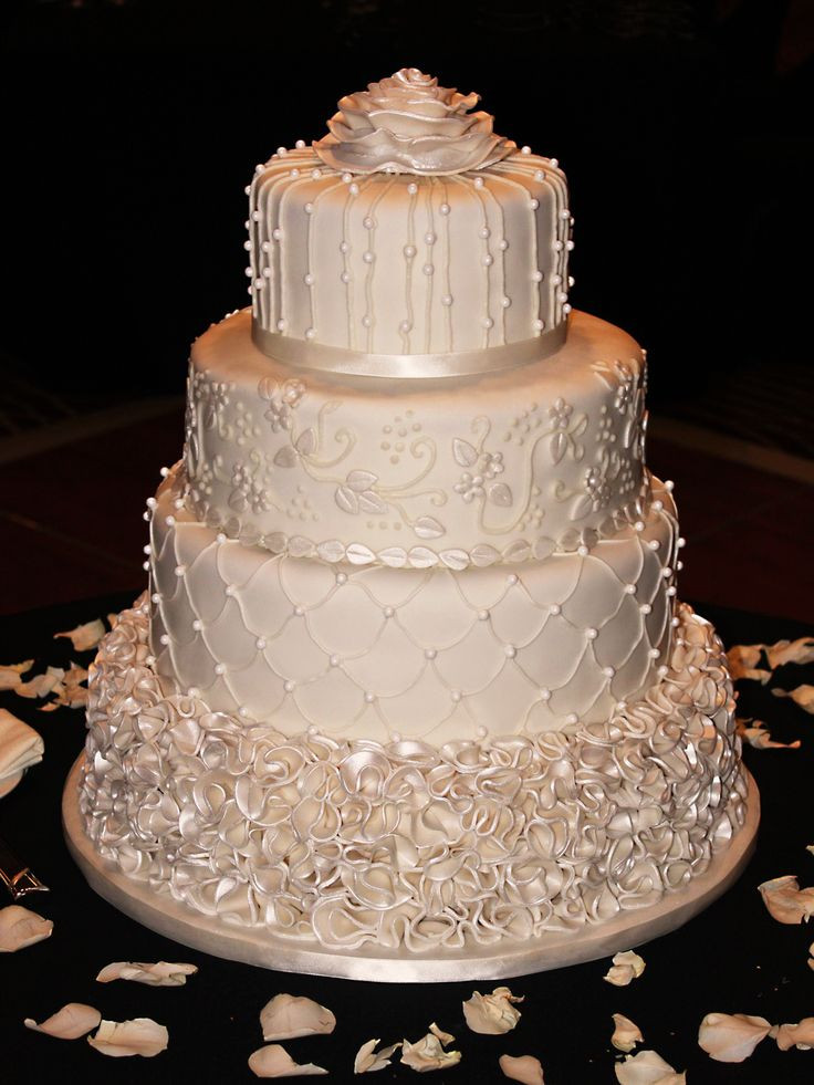 Ivory Wedding Cakes
 1000 ideas about Cream Wedding Cakes on Pinterest