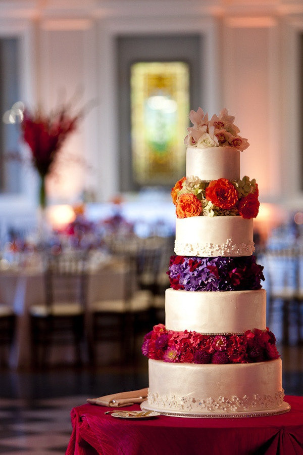 Jewel Wedding Cakes
 Jewel Tone Wedding theme 17 ideas to Use Jewel Tones 