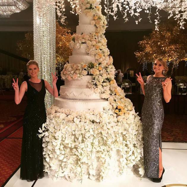 Kim Kardashian Wedding Cakes
 6 Most beautiful swoon worthy celebrity wedding cakes in