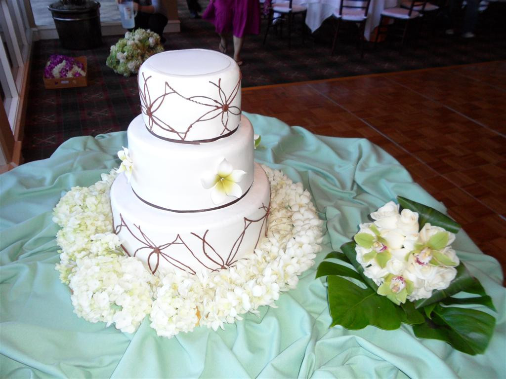 Kings Hawaiian Wedding Cakes
 Friendly Hills Country Club Weddings